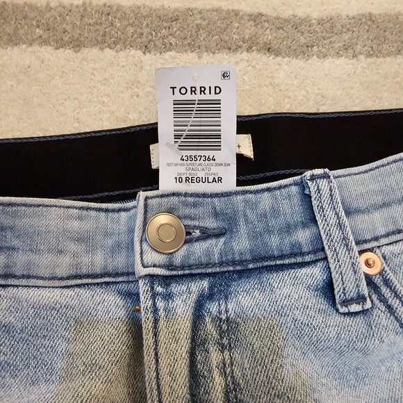 NWT Torrid Festi Super Flare Jean - Picture 4 of 7